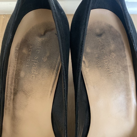 Kate Spade NY Black suede Mid Heel Pumps 8.5 - Picture 5 of 7